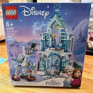 Brand New LEGO Disney Frozen Elsa’s Magical Ice Palace 43172, 701 Pieces